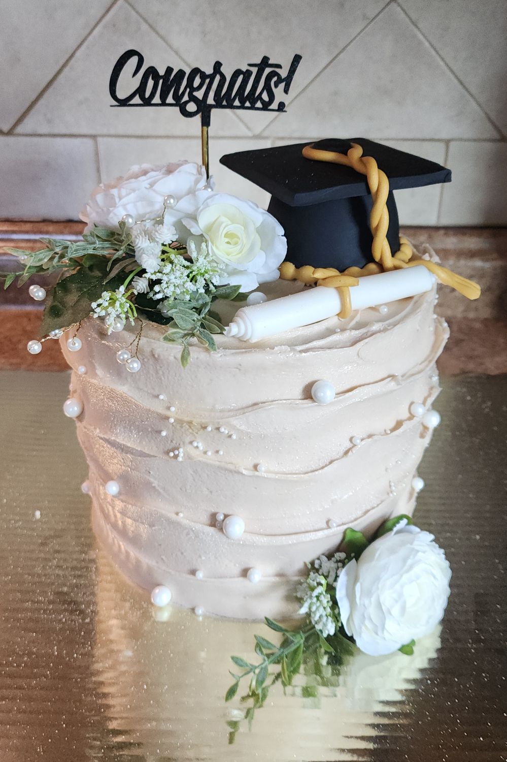 Elegant Grad