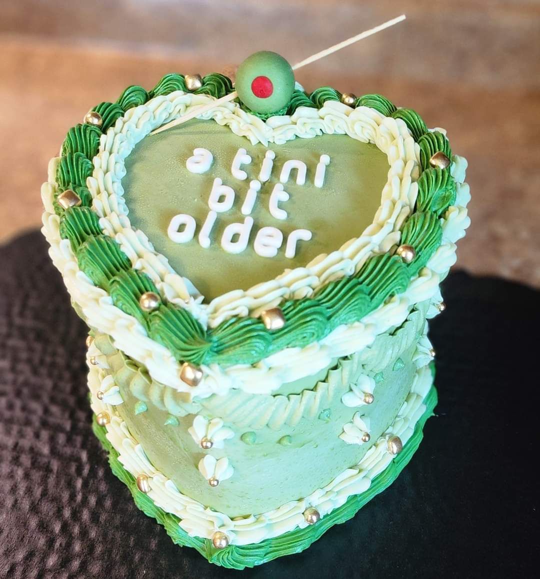 Vintage Heart Cakes